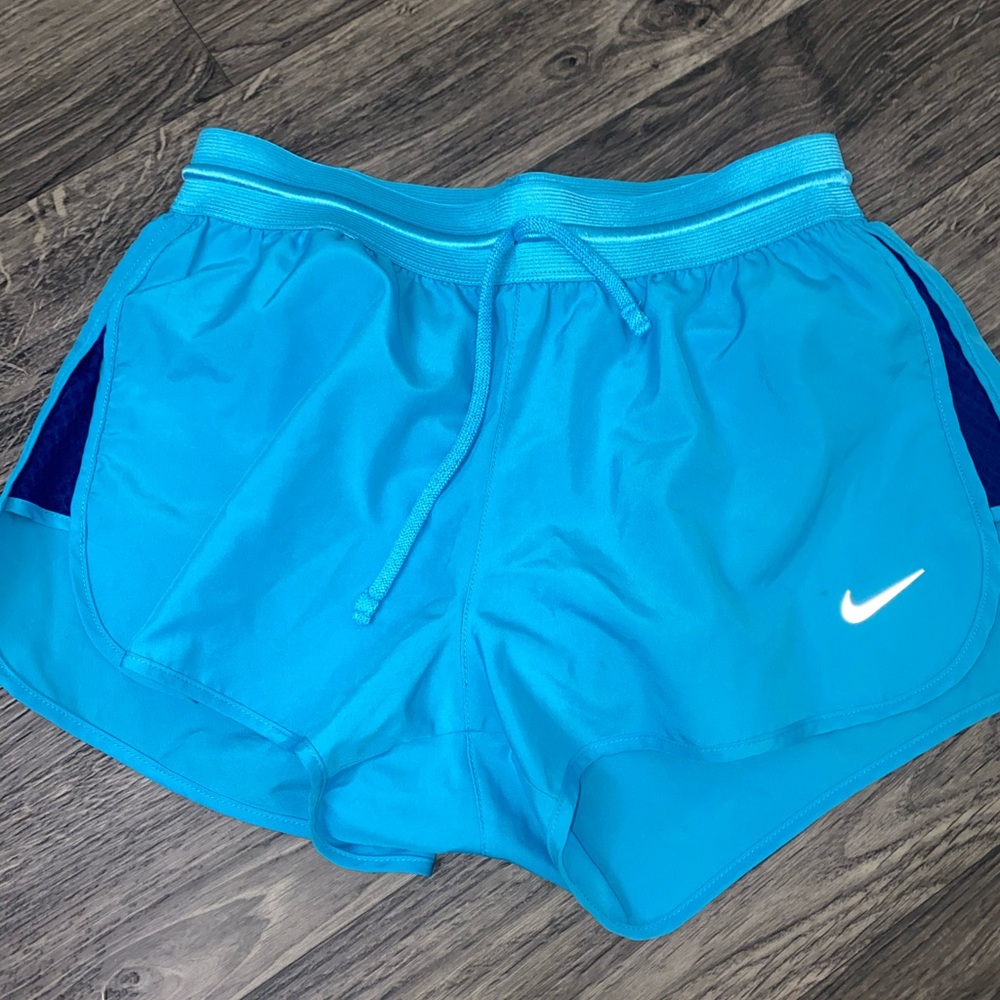 Nike Shorts 🌼 Daisy Deal🌼